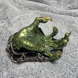 Dragon Claw Wine Holder